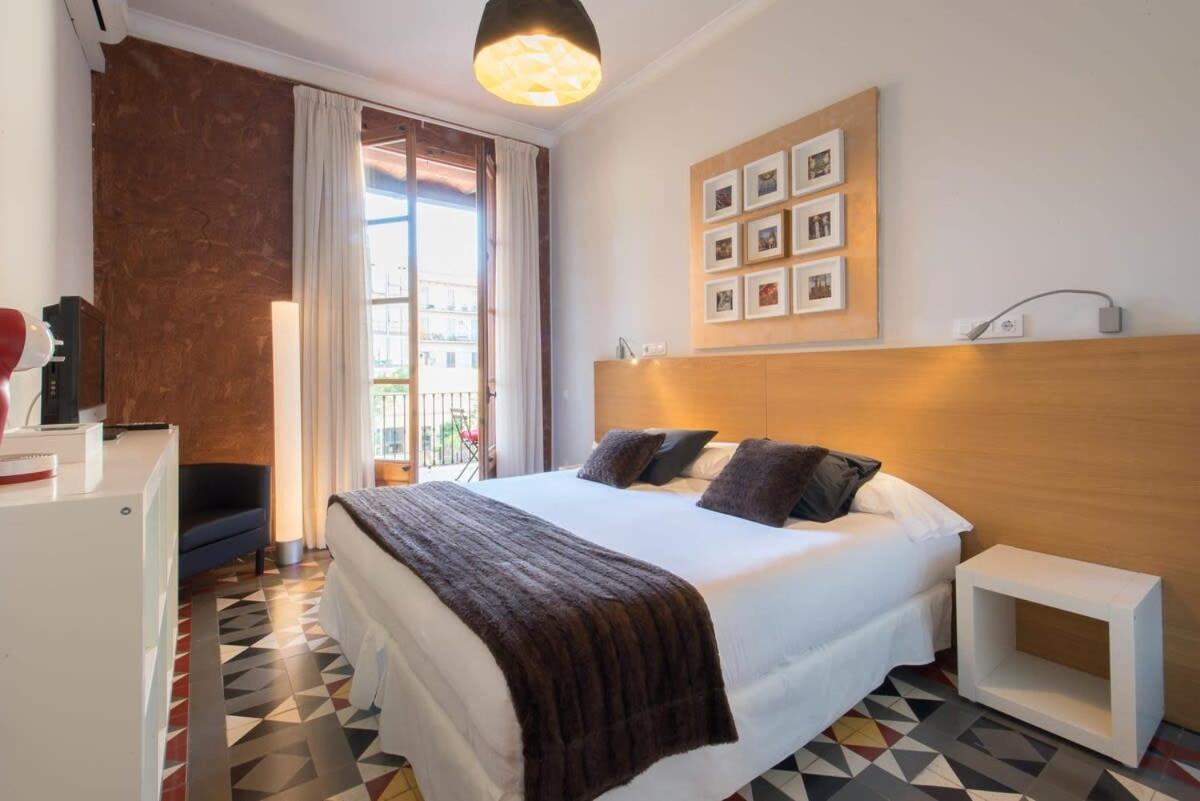 Paseo De Gracia Catalan 4bd With Private Terrace Appartement *