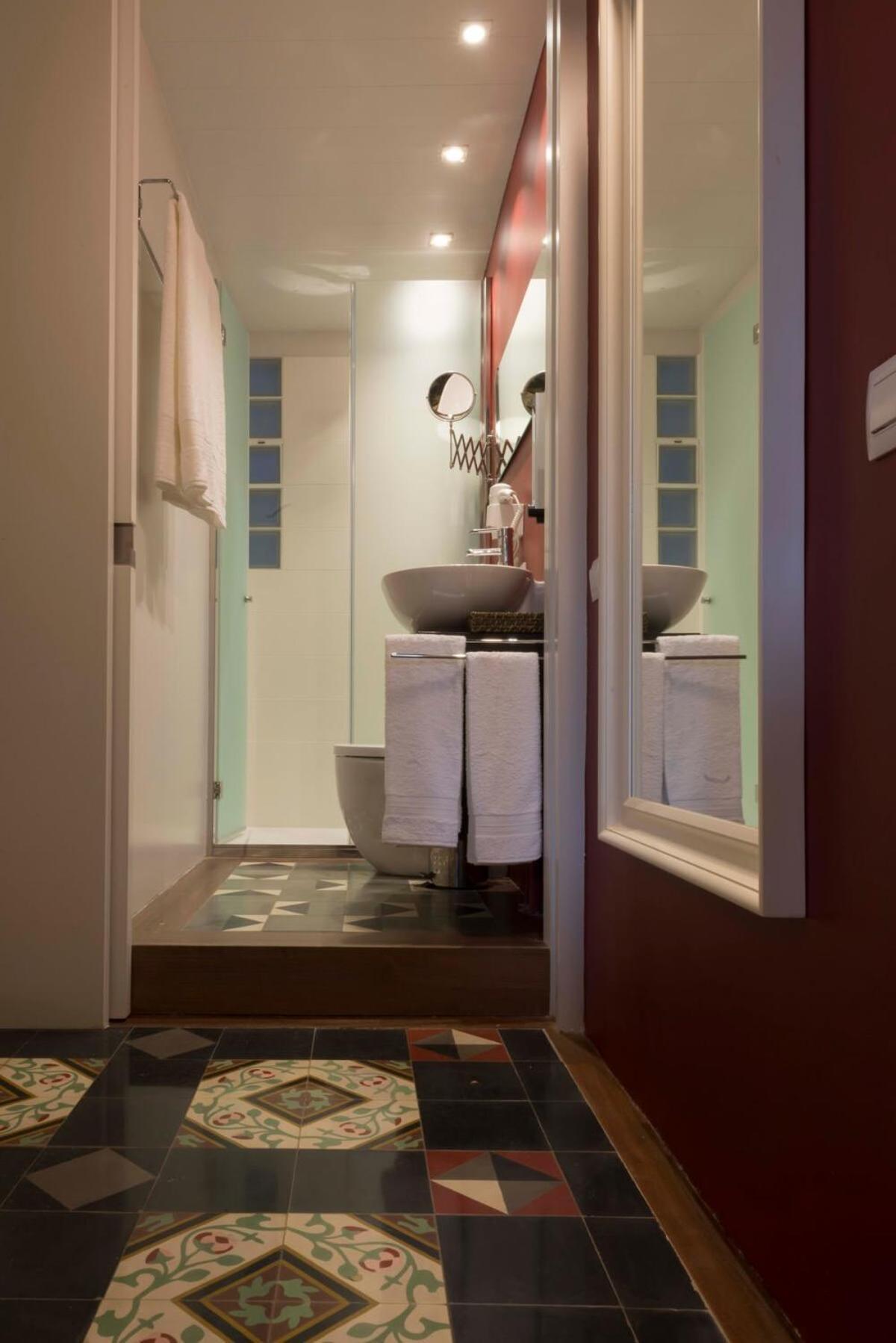 Paseo De Gracia Catalan 4bd With Private Terrace Barcelona